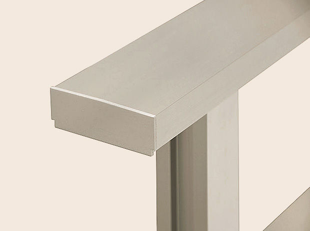 ﾓﾀﾞﾝﾃﾞｯｷﾌｪﾝｽ_笠木端部ｷｬｯﾌﾟ_ｼｬｲﾝｸﾞﾚｰ