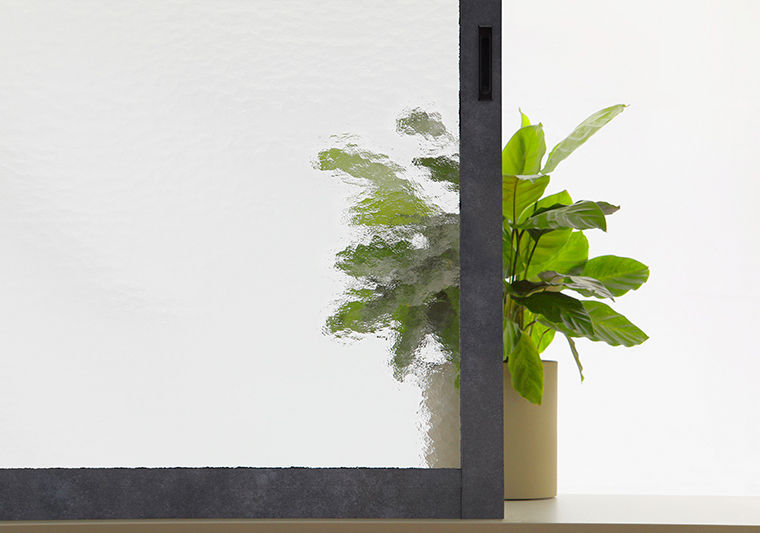 ﾃﾞｻﾞｲﾝｶﾞﾗｽ_ｱﾝﾃｨｰｸ