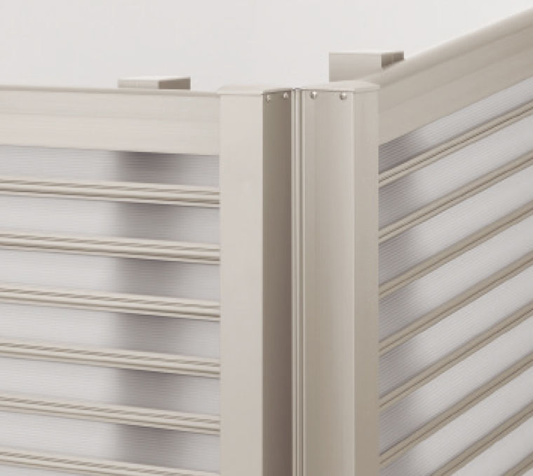 ｵﾌﾞﾘｰｸﾌｪﾝｽ_ｺｰﾅｰ施工