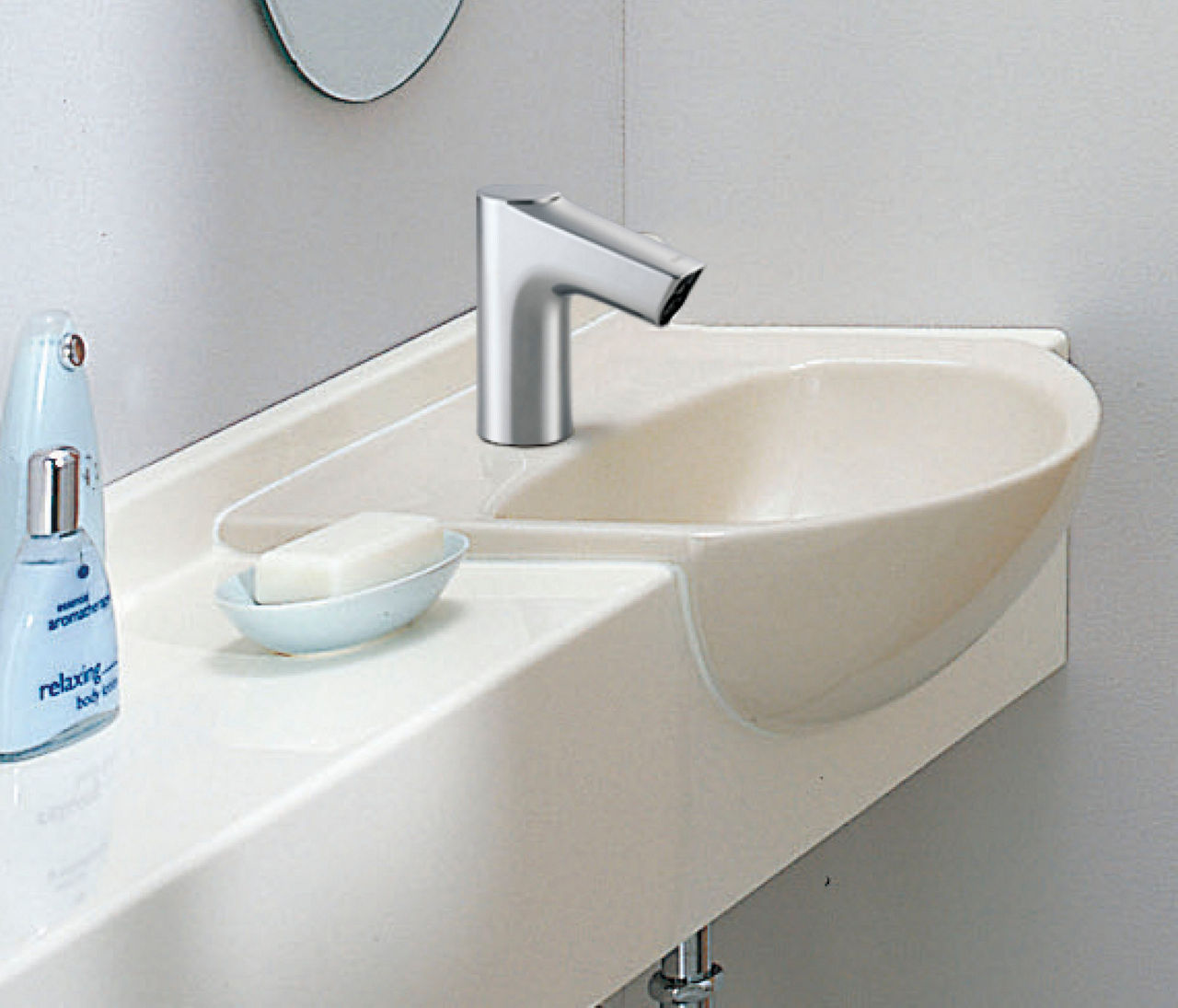 お使いのトイレ手洗で、手動水栓から自動水栓に取り替える場合にもピッタリ