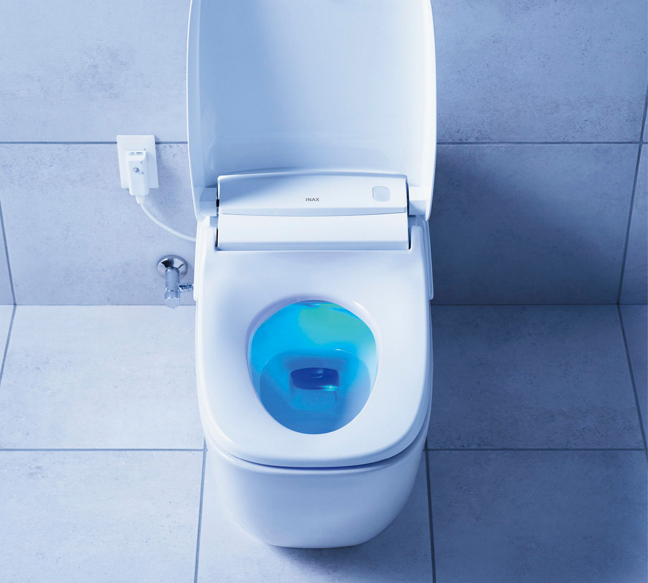 3時間後に泡クリーンが完了し、お掃除完了後のトイレが使用できます