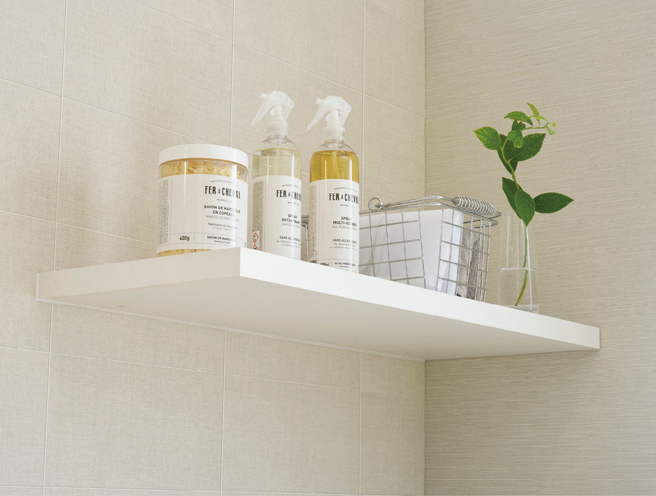 洗濯機の上のスペースを有効活用_壁付きオープン棚