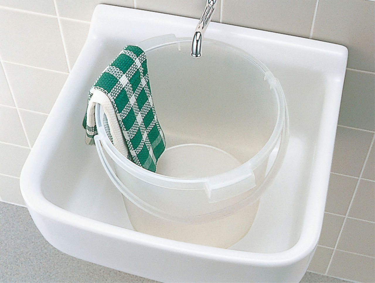 多目的流し_腰に負担の少ない浅めの鉢