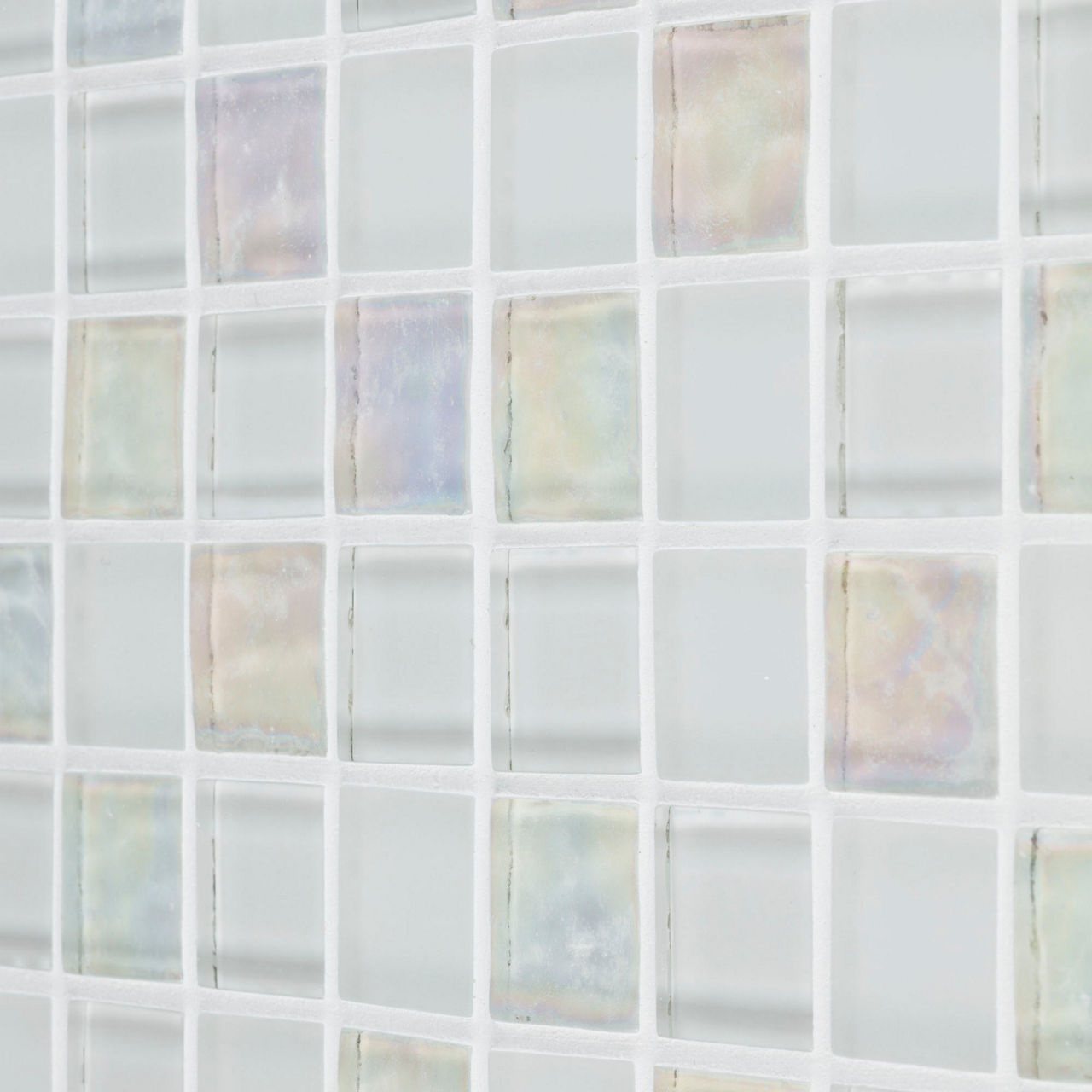 ガラスモザイク側面に暗い影や筋が見える事例