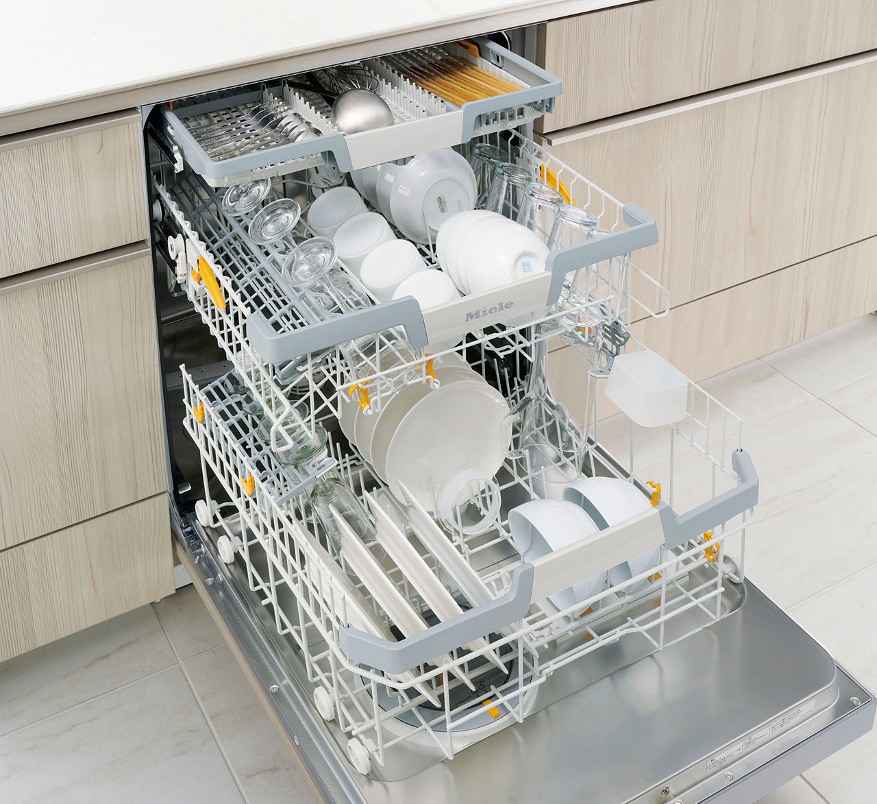 L18_食器洗い機_フロントオープンタイプ_ミーレ