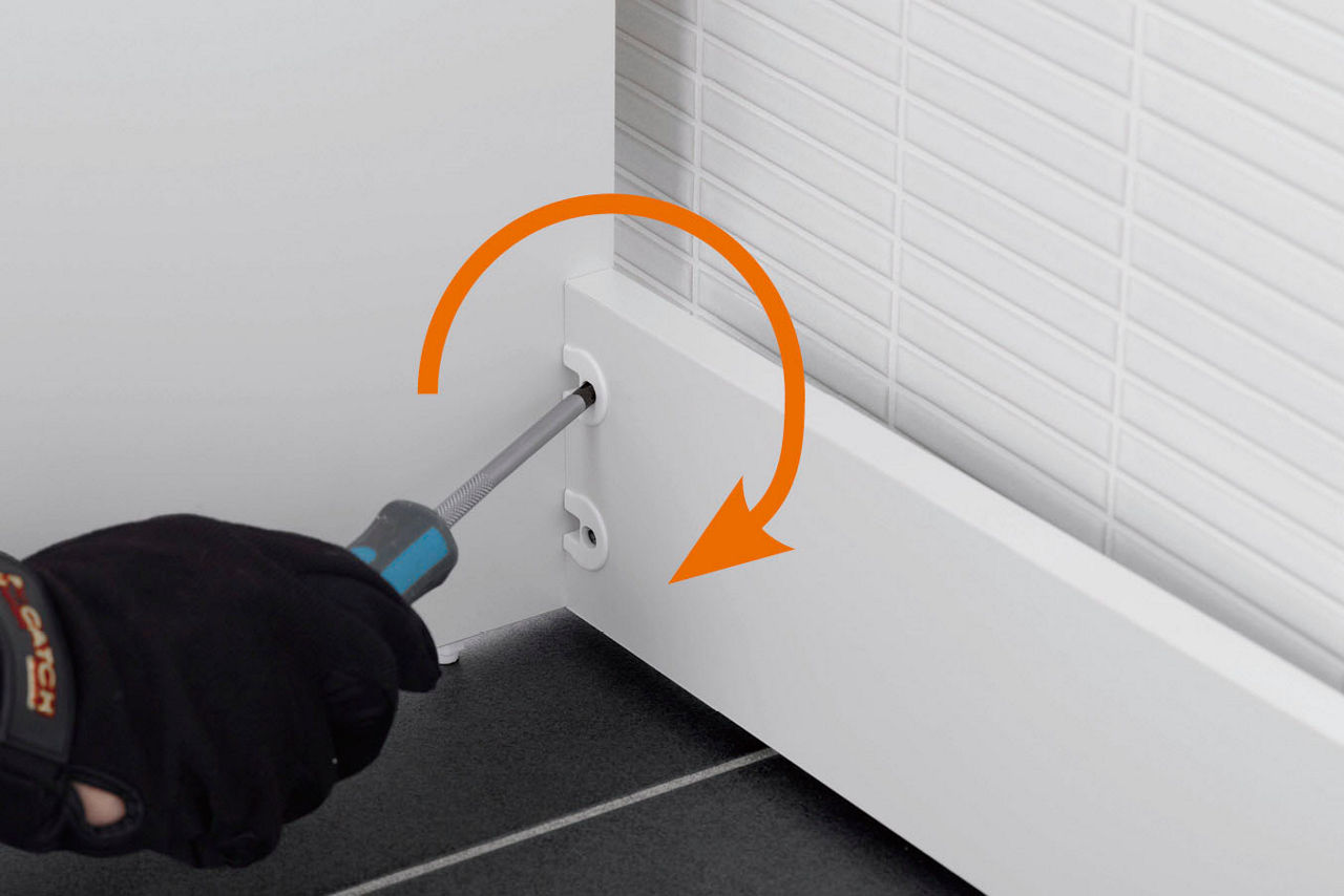 フロントパネル(扉タイプ)は組立も簡単