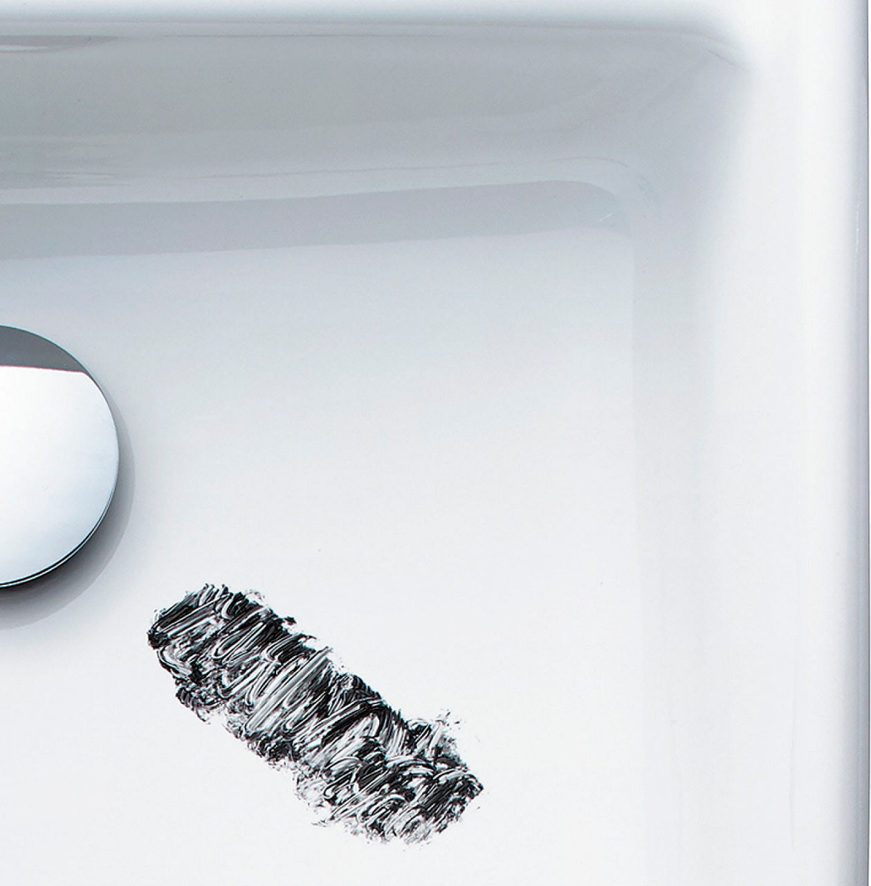 アクアセラミック_疑似汚れを塗布_アクアセラミック