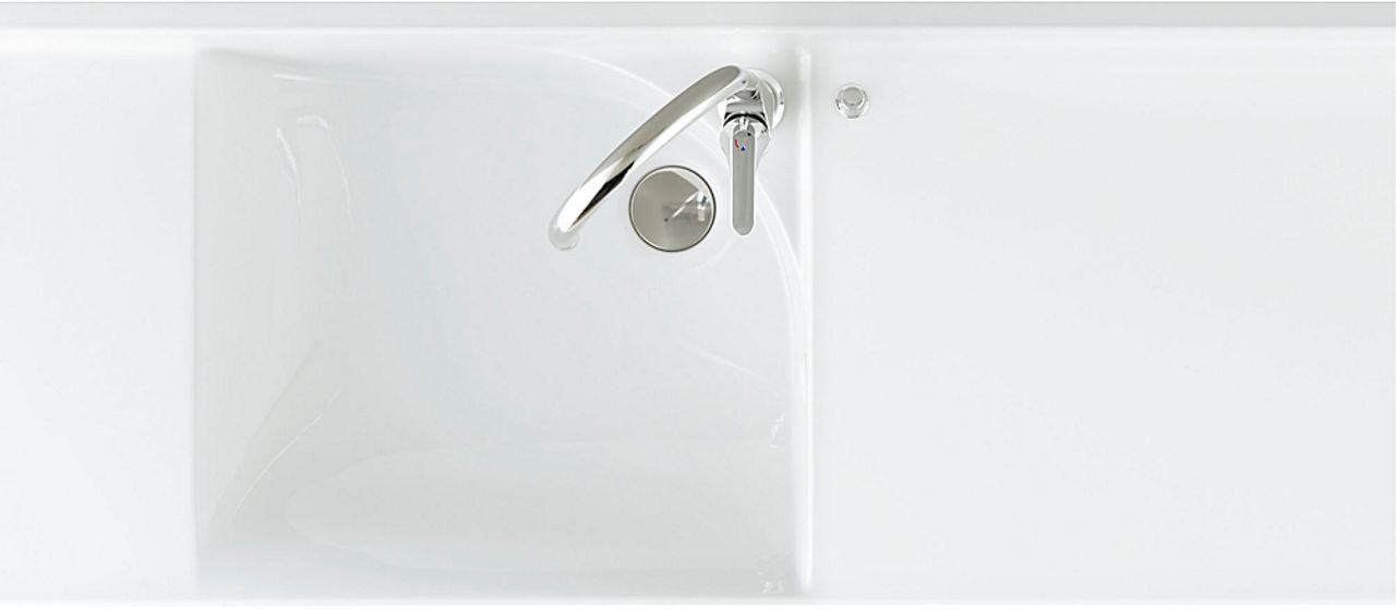 エスタ_ボウル一体タイプ_ボウルとカウンターが一体になった奥行き440mm