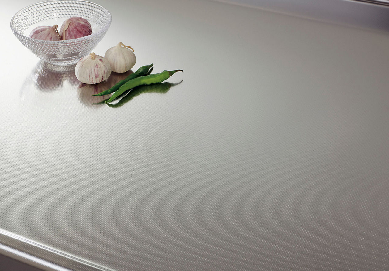 ステンレストップ_キズに強く汚れを拭き取りやすい、高性能のエンボストップ