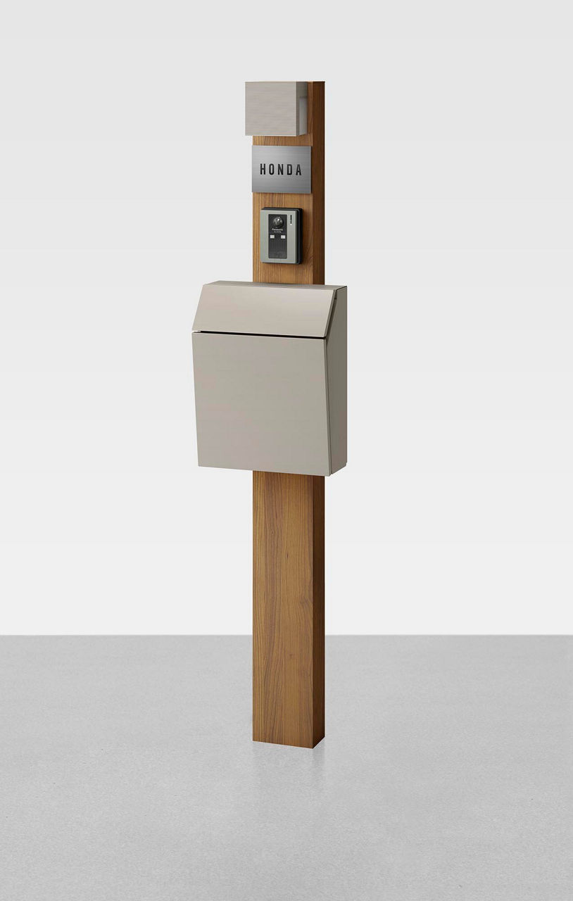 組み合わせ例_7_柱ﾁｪﾘｰｳｯﾄﾞ_照明ｼｬｲﾝｸﾞﾚｰ_横型ﾎﾟｽﾄP-1型ｼｬｲﾝｸﾞﾚｰ