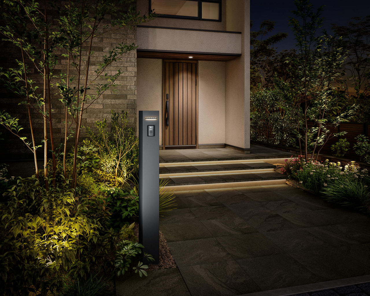 機能門柱FT_本体：ディープグレー＋切り文字サイン_slimC_シルバー_施工例