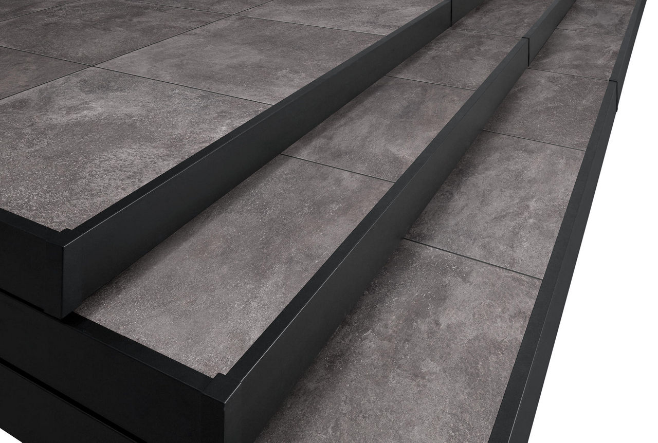 タイルデッキ_ディープグレー（アンデセメント柄）幕板：ブラック_本体+ハーフステップ2段