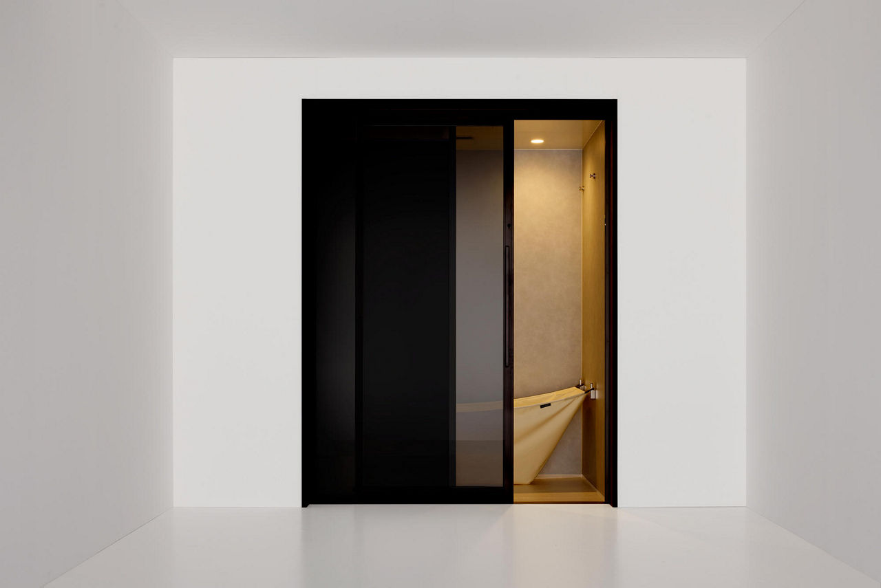 bathtope_door_Stype_02black